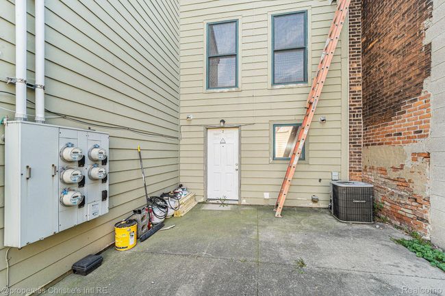 APT-2 - 8820 Joseph Campau St, Condo with 2 bedrooms, 2 bathrooms and null parking in Hamtramck MI | Image 20