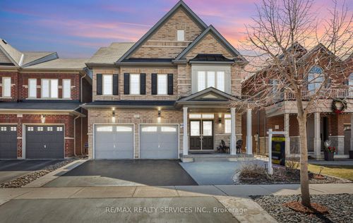 153 Algoma Dr, Kleinburg, ON, L4H4H1 | Card Image