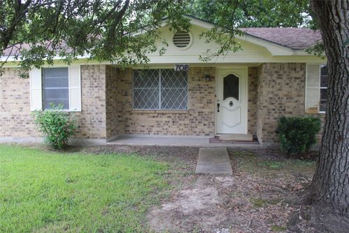 708 1st St, Winnie, TX, 77665 | Card Image