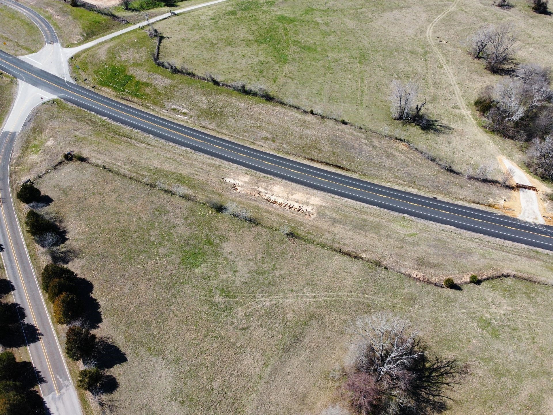 Land in Mineola 3
