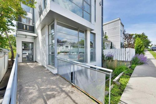1043 19 Ave Se, Calgary, AB, T2G1M1 | Card Image