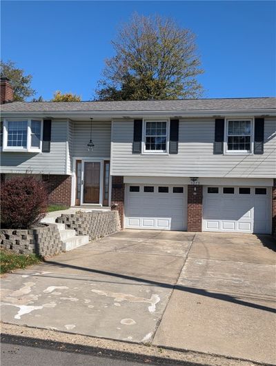 Beautiful 3 bedroom split entry home. | Image 1