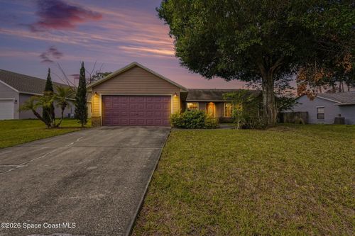 1554 Elmhurst Cir Se, PALM BAY, FL, 32909-8832 | Card Image
