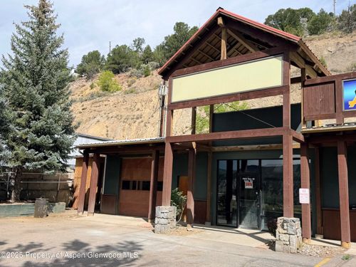 7840-77807840 Highway 82, Glenwood Springs, CO, 81601 | Card Image