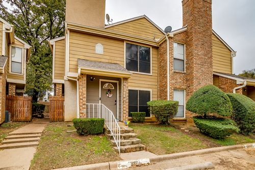 d-2117 Park Willow Ln, Arlington, TX, 76011-3241 | Card Image