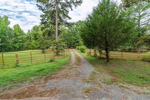 227 Hassin Rd, Pearcy, AR, 71964-9366 | Card Image