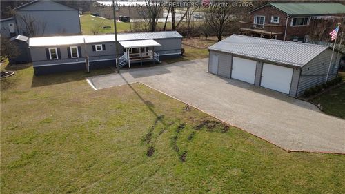 5123 Heath Creek Rd, Barboursville, WV, 25504-9561 | Card Image