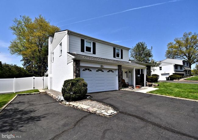 2 E Patricia Rd, House other with 3 bedrooms, 3 bathrooms and null parking in HOLLAND PA | Image 4