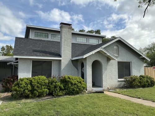 700 W Broad St, Brady, TX, 76825-3709 | Card Image