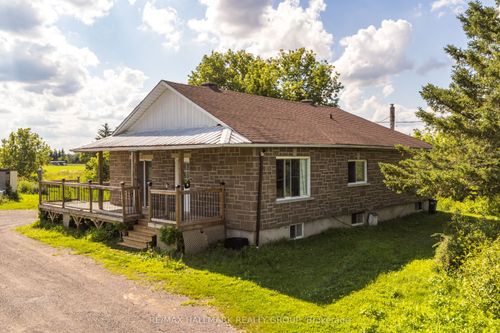 3948 Drouin Rd, Hammond, ON, K0A2A0 | Card Image