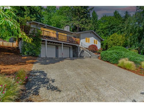 3600 Edgewood Dr, Vancouver, WA, 98661-5408 | Card Image