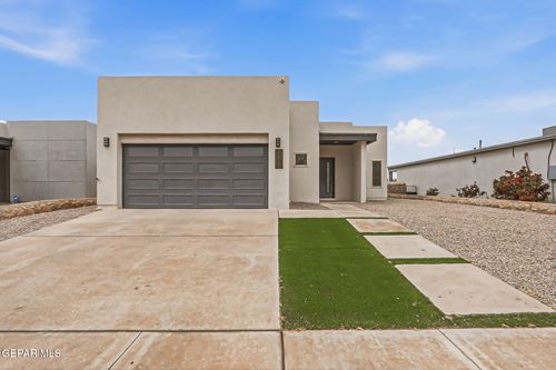 151 N Halstead Dr, Horizon City, TX, 79928-7503 | Card Image