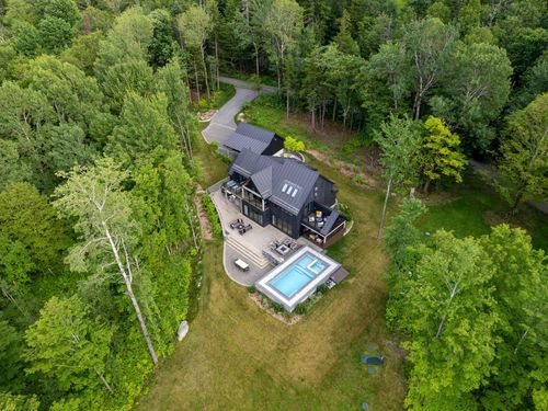 89 Caspar Dr, Warren, VT, 05674-4551 | Card Image