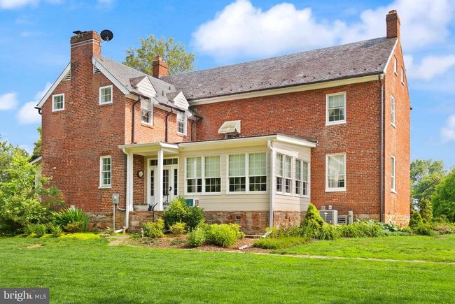 5049 Fairview Ln, House other with 3 bedrooms, 3 bathrooms and null parking in Broad Run VA | Image 74