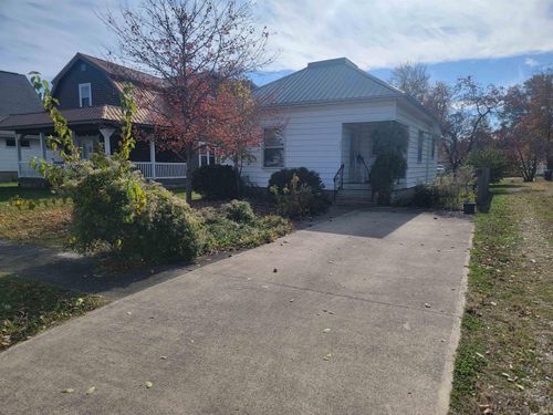 637 E Main St, Portland, IN, 47371-2011 | Card Image