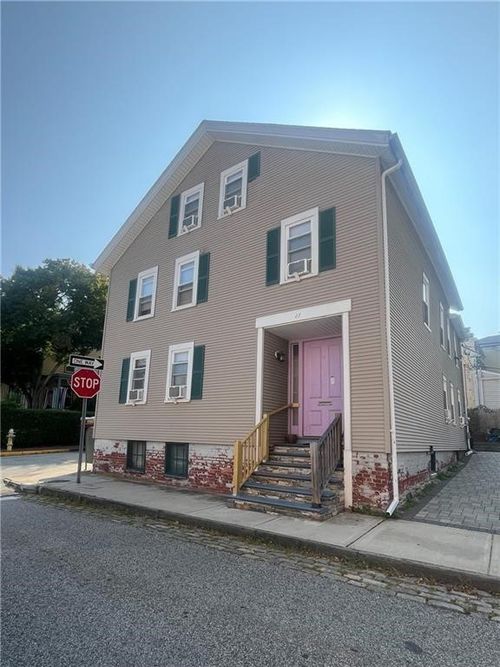 1-27 Mount Vernon St, Newport, RI, 02840-2955 | Card Image
