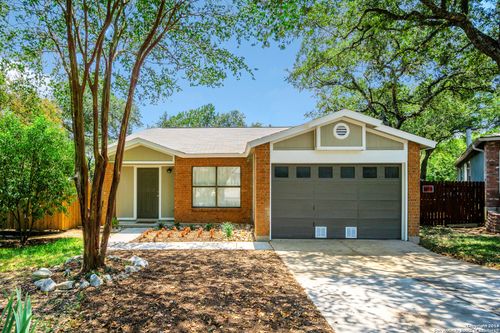 7318 Hunters Lk, San Antonio, TX, 78249-4300 | Card Image