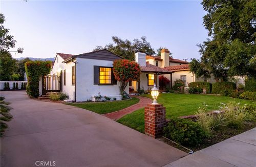 3301 Grayburn Rd, Pasadena, CA, 91107-4625 | Card Image