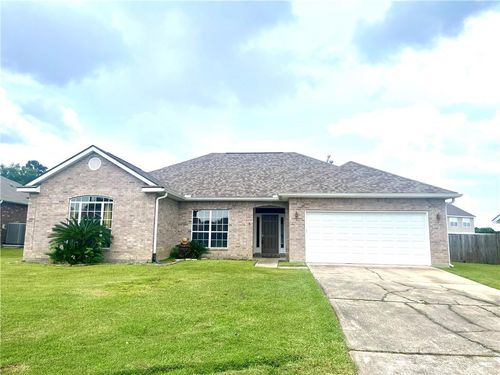 724 Simpson Way, Covington, LA, 70435-0588 | Card Image