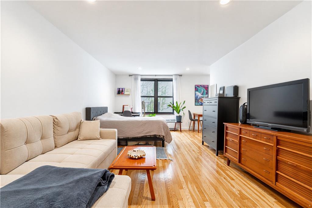 Residential in New York 4