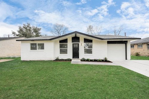 15402 Corsair Road, Houston, TX, 77053 | Card Image