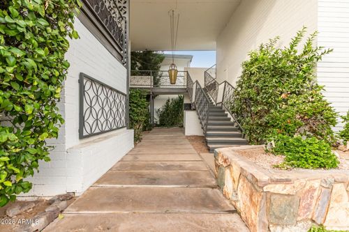 213-3270 E Camelback Rd, Phoenix, AZ, 85018-2318 | Card Image