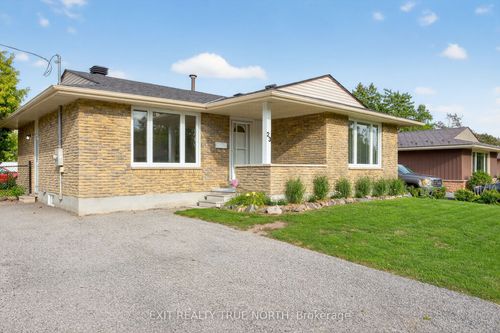 23 Janine St, Barrie, ON, L4M3K5 | Card Image