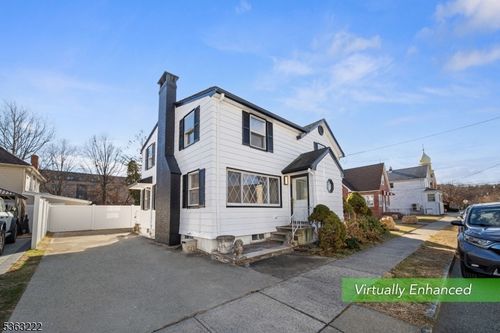 7 Weaver St, Little Falls, NJ, 07424-1127 | Card Image