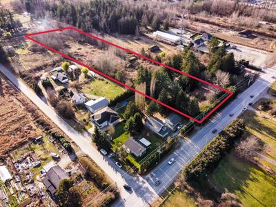 24216 Dewdney Trunk Rd, House other with 3 bedrooms, 1 bathrooms and null parking in Maple Ridge BC | Image 1