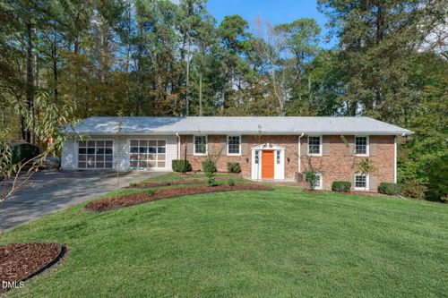 110 Dianne St, Knightdale, NC, 27545-9530 | Card Image