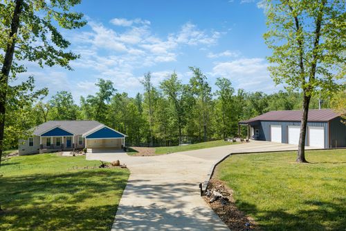 694 Lick Creek Boat Dock Loop, Parsons, TN, 38363-5833 | Card Image