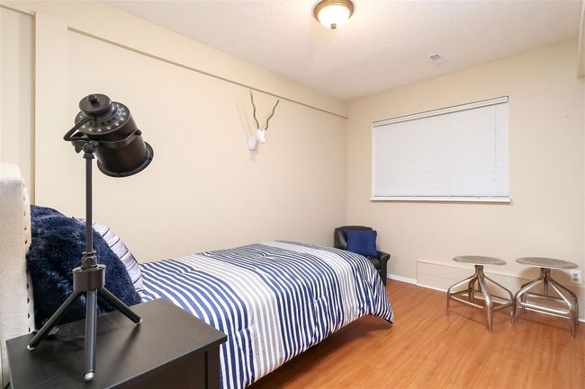 1350 Sutherland Ave, House other with 5 bedrooms, 3 bathrooms and 4 parking in Port Coquitlam BC | Image 29
