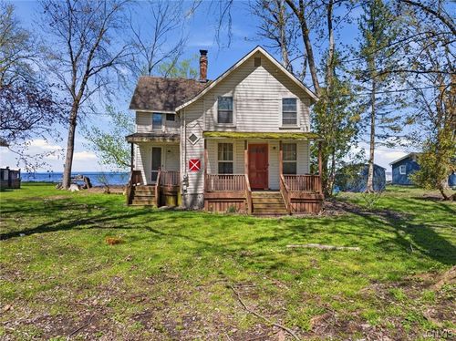 9091 Beach Rd, Canastota, NY, 13032-5423 | Card Image