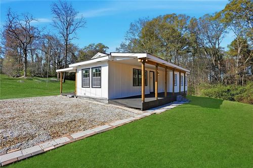 3016 Rolly St, Austell, GA, 30106-3257 | Card Image