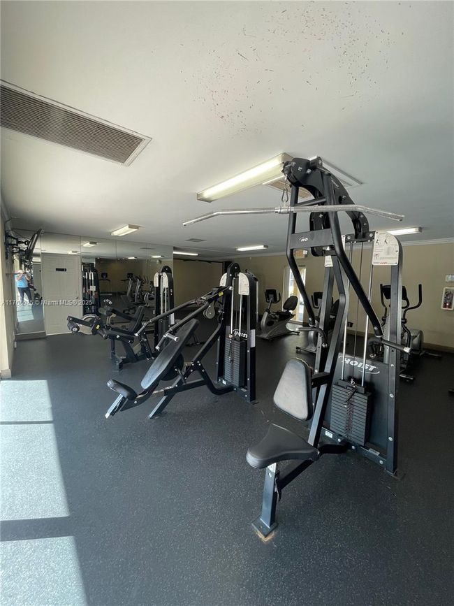 APT-107 - 1800 Sans Souci Blvd, Condo with 2 bedrooms, 2 bathrooms and null parking in North Miami FL | Image 31