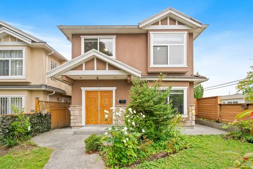 3806 Pine St, Burnaby, BC, V5G1Z2 | Card Image