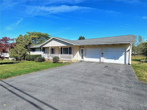 28 Grove St, Union Springs, NY, 13160-3155 | Card Image