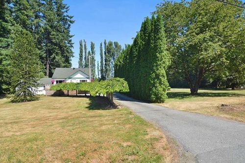 23523 47 Ave, Langley, BC, V2Z2S3 | Card Image