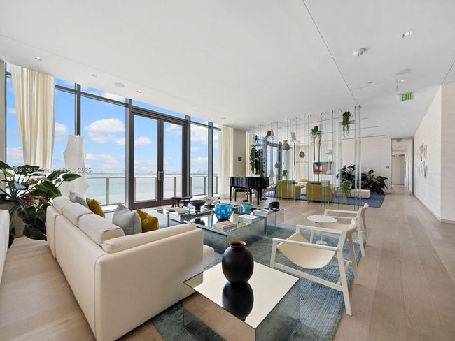 UNIT-2805 - 3131 Ne 7 Th Ave, Condo with 2 bedrooms, 2 bathrooms and null parking in Miami FL | Image 22