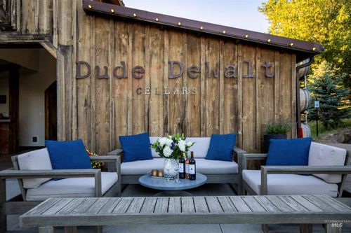 5446 N Highway 16, Eagle, ID, 83616-1448 | Card Image