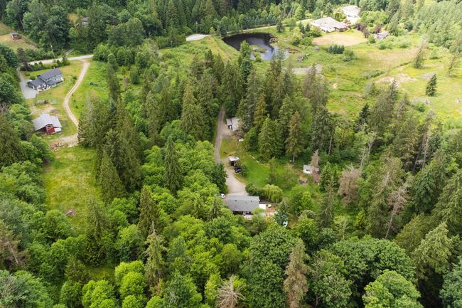 26421 Cunningham Ave, House other with 4 bedrooms, 3 bathrooms and 10 parking in Maple Ridge BC | Image 34