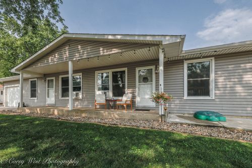 1509 Oak Ln, Sycamore, IL, 60178-2616 | Card Image