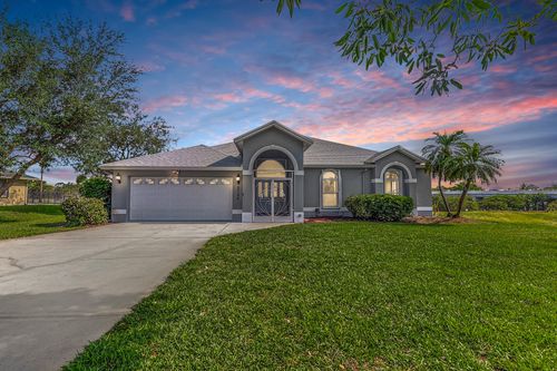 2704 Se Eagle Dr, Port St Lucie, FL, 34984-8913 | Card Image