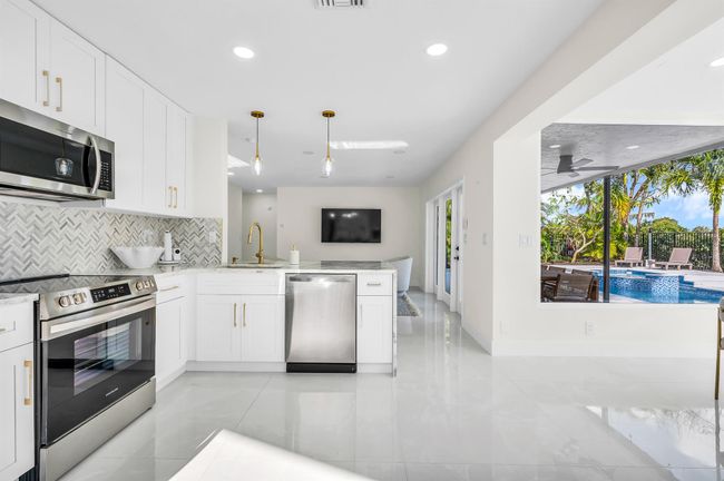 3138 Lakeview Dr, House other with 4 bedrooms, 3 bathrooms and null parking in Delray Beach FL | Image 19