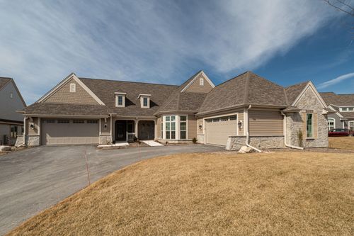 1554 Lookout Ct, HARTLAND, WI, 53029-1298 | Card Image
