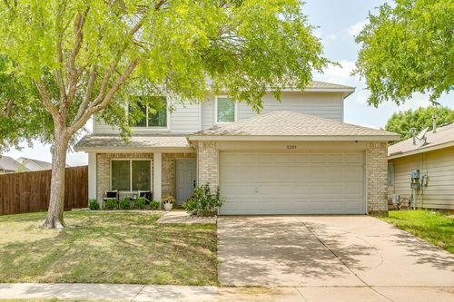 2201 Northway, Denton, TX, 76207-1033 | Card Image