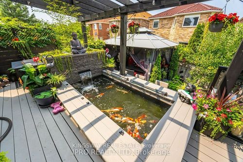 923 Bristol Rd W, Mississauga, ON, L5V2N9 | Card Image