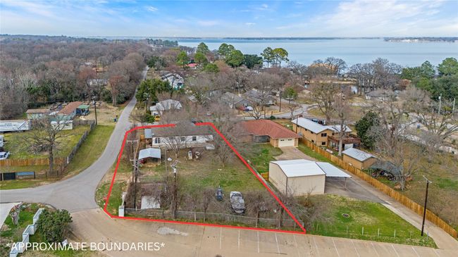 2001 Island Cir, House other with 4 bedrooms, 2 bathrooms and null parking in Tool TX | Image 28