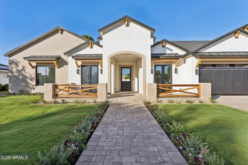 4510 E Calle Tuberia, Phoenix, AZ, 85018-3822 | Card Image