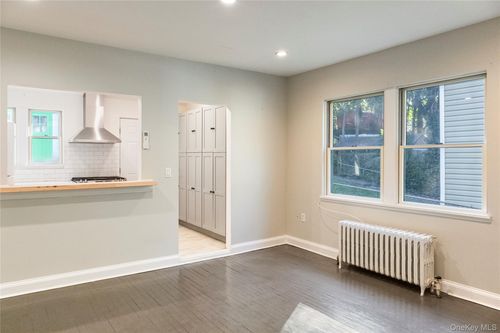 apt-b-149 Landing Rd, Glen Cove, NY, 11542-1999 | Card Image